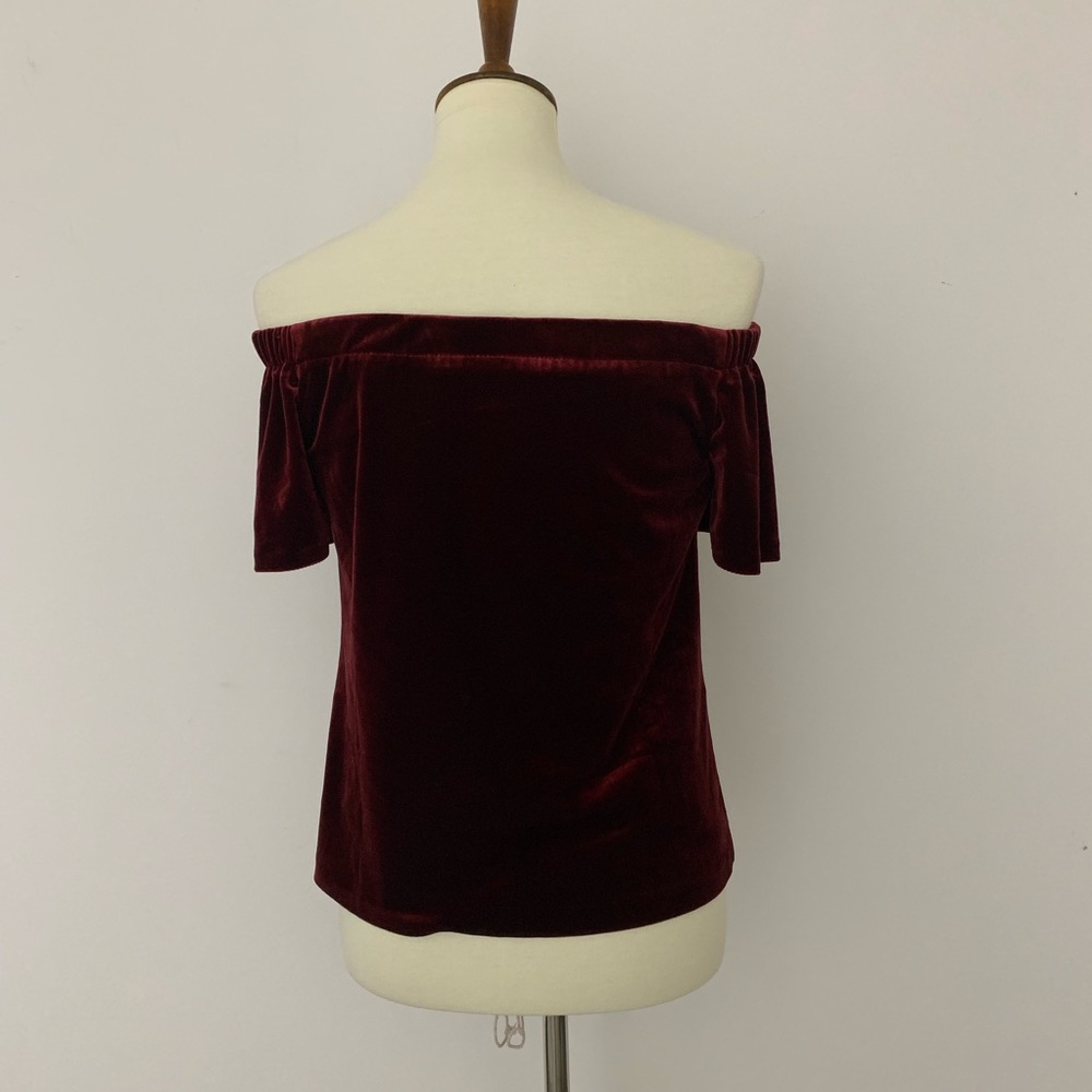 White House Black Market Velour Maroon Shoulder - Picture 3 of 6